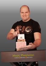 images/Bilder_MP/presse/Magic-Phantasius_Pressebild_02_Karten_12-2019.jpg